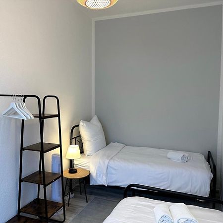 Raha Apartments - Grosses 3 Z-Apartment - Erdgeschoss - Domplatz - Vollausstattung エアフルト エクステリア 写真