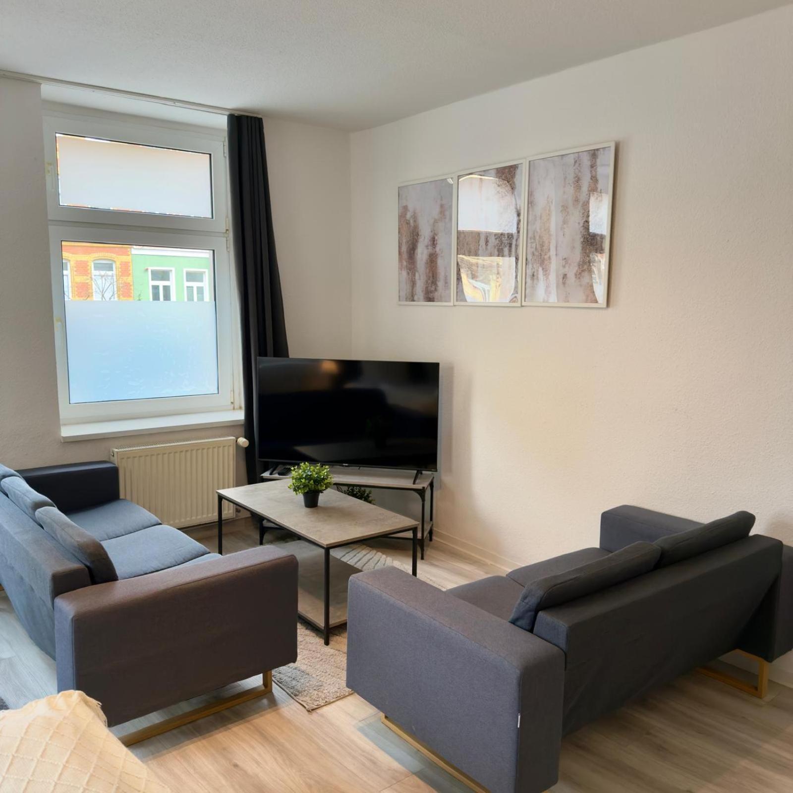 Raha Apartments - Grosses 3 Z-Apartment - Erdgeschoss - Domplatz - Vollausstattung エアフルト エクステリア 写真